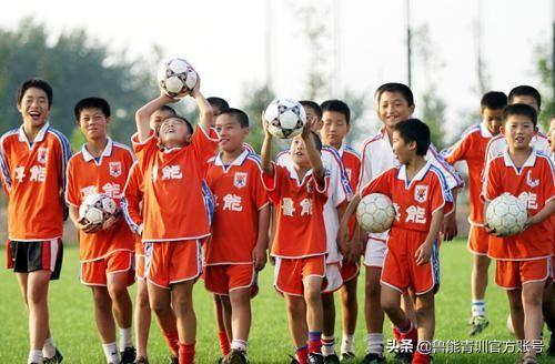 徐亮爆料国足青训视频,揭秘年轻球员成长困境  第2张
